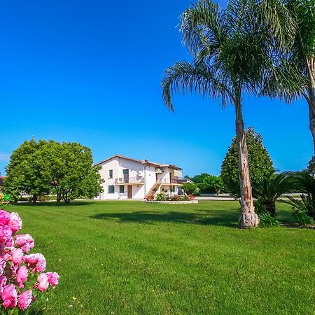 Agriturismo Le Radici Apartment Borgo Montenero Exterior photo