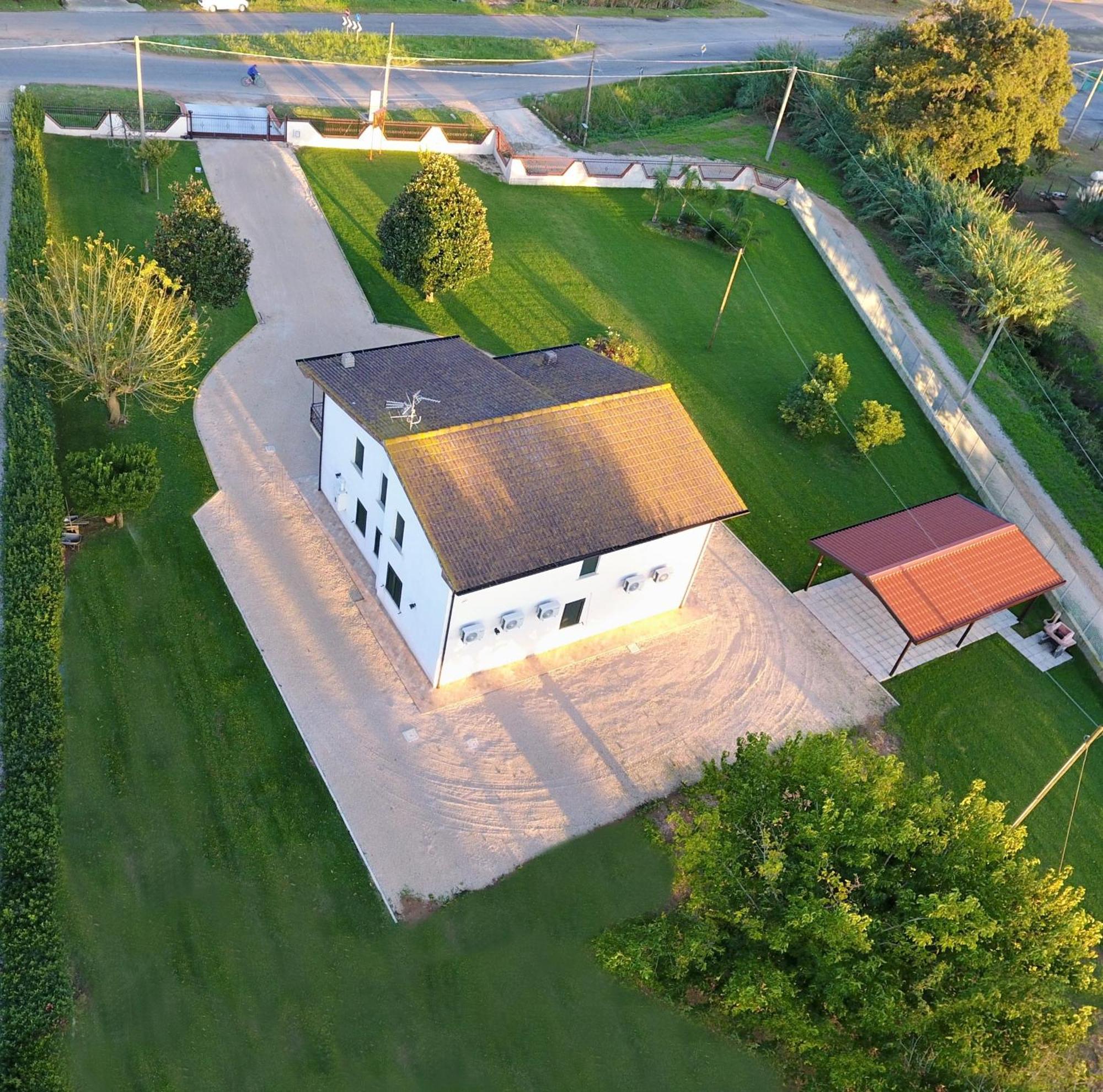 Agriturismo Le Radici Apartment Borgo Montenero Exterior photo