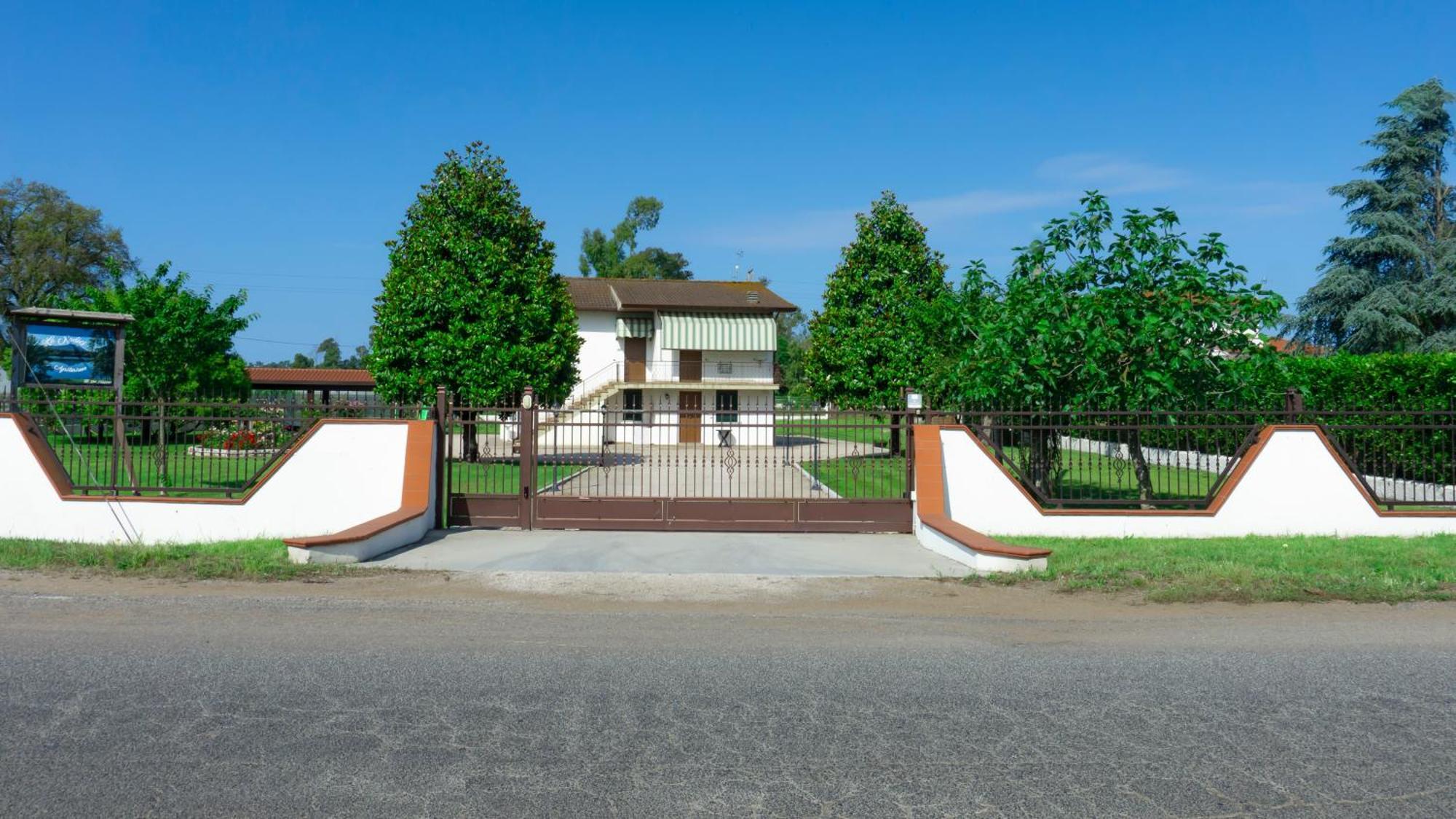 Agriturismo Le Radici Apartment Borgo Montenero Exterior photo